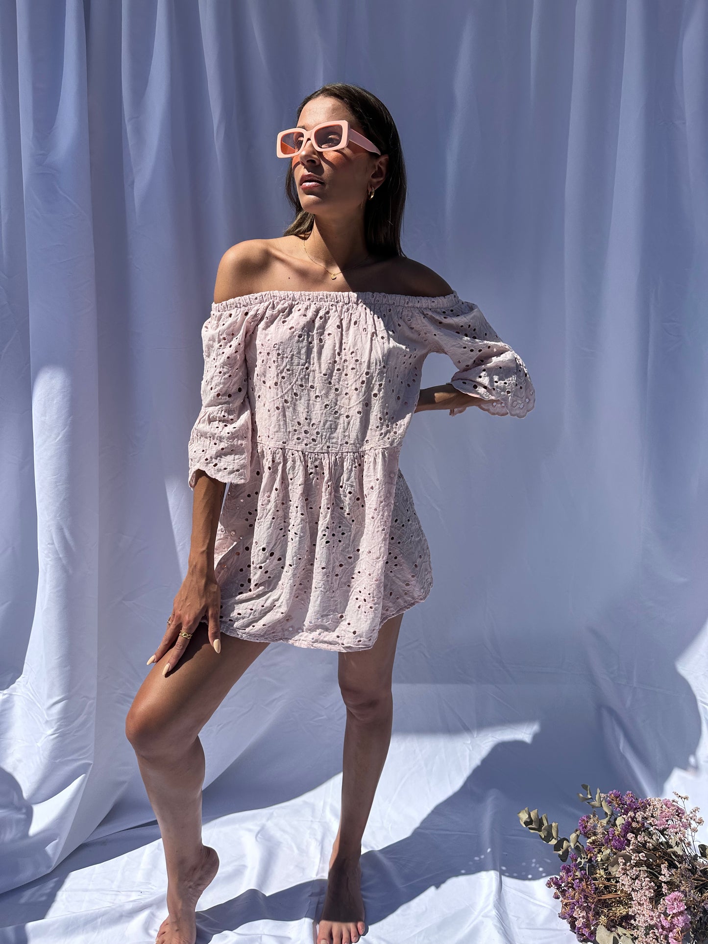 Vestido troquelado rosa