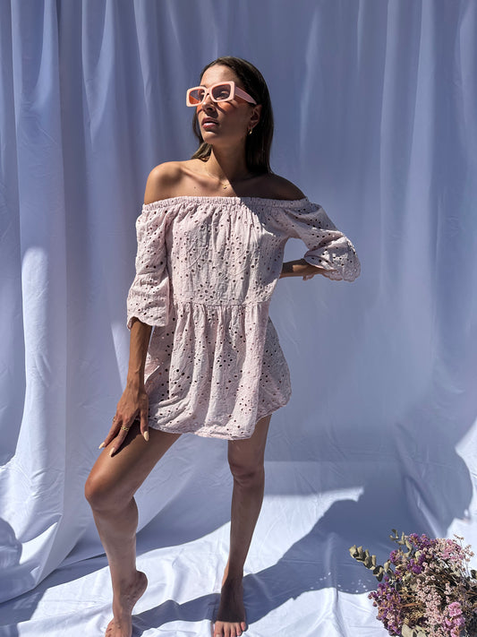 Vestido troquelado rosa
